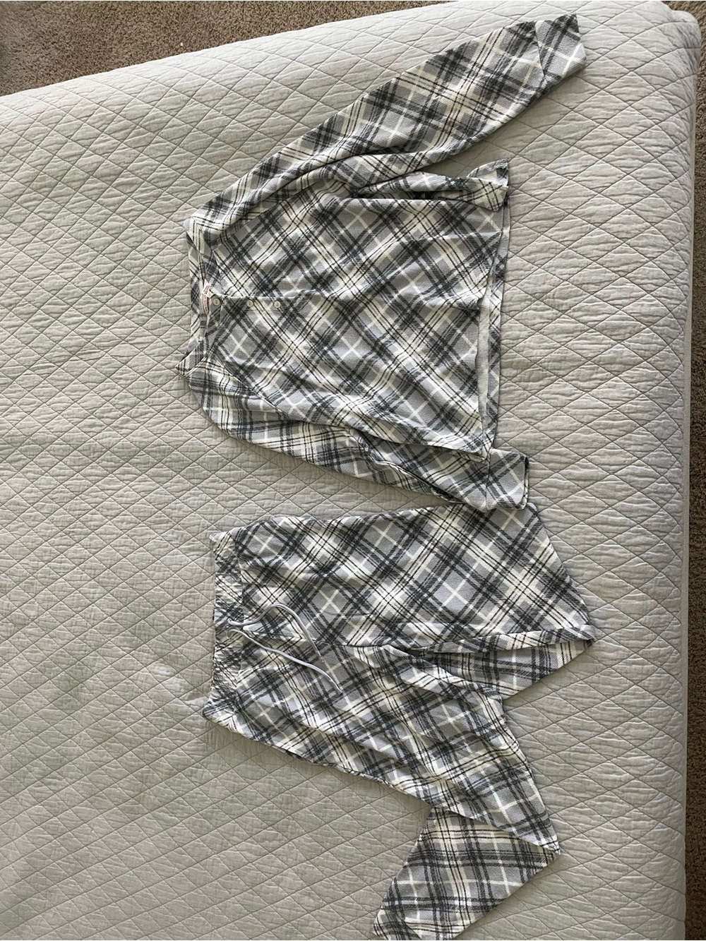 Victoria's Secret Gray Plaid Cozy Pajama Set